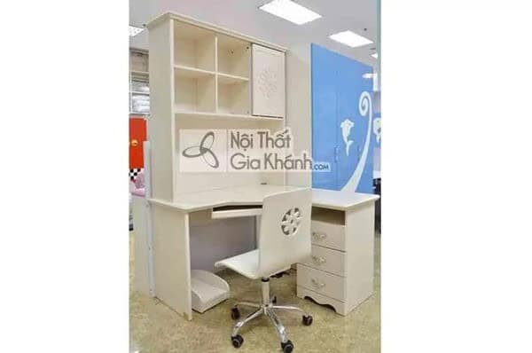 Bàn học màu trắng